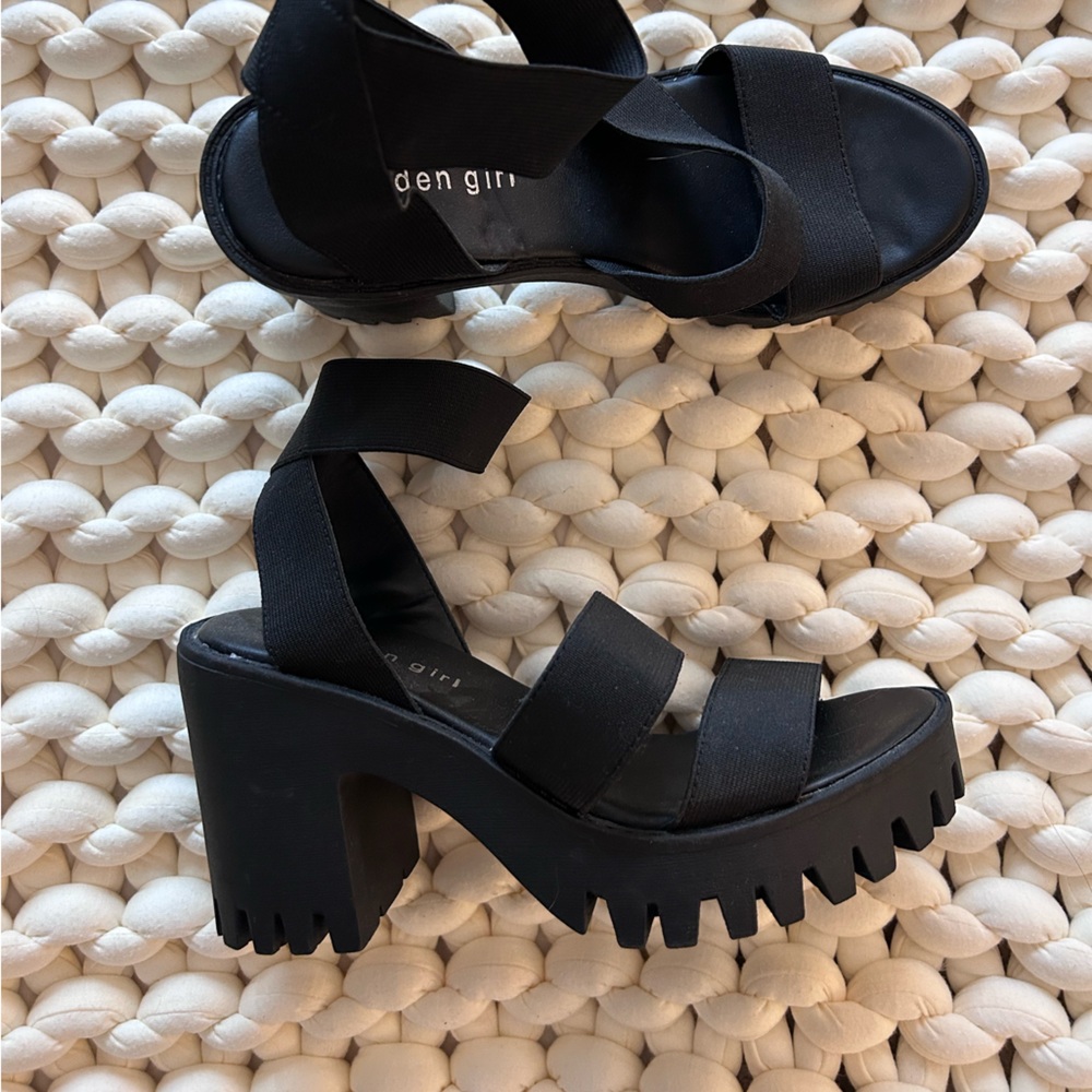 Madden Girl Black Platform Sandals